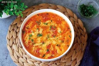 68. Zuppa di uova con pomodoro