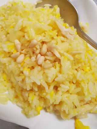 44. Riso con pollo pinoli ananas