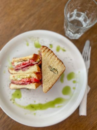 Klasyczna kanapka BLT