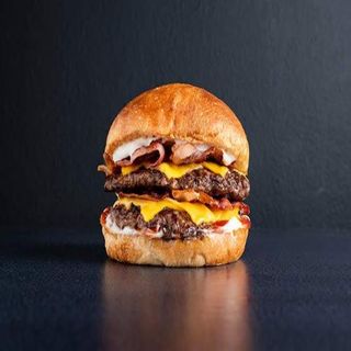 50. Hamburguesa Doble