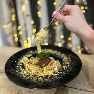 Tagliatelle Pistachio Crepes 