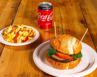 Piamontesa Burger Menú