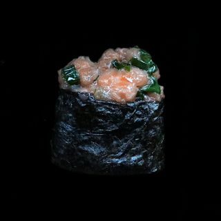 Гункан с риба тон