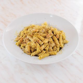 Curry pasta piletina