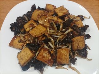 95. Тофу с китайски соев сос (600гр)