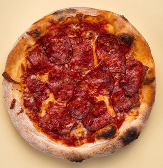 Піца італійські салямі small