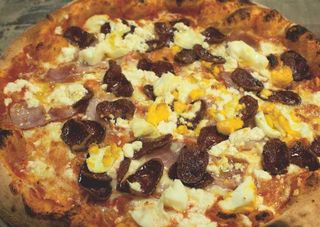 Пица Балканска (500г)