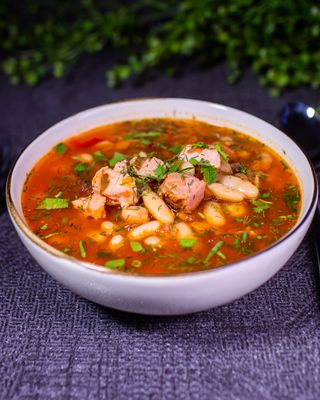 Ciorba de fasole cu afumatura