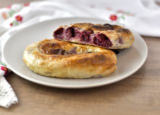 Pita sa višnjom  POSNO/VEGE