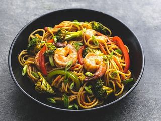 Удон з креветками (300g)