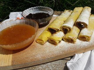 Palačinka s pekmezom