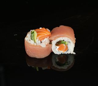 California roll tuńczyk z łososiem 8szt
