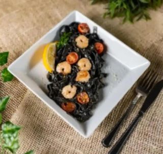 Tagliatelle Nere Con Gamberi