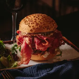 Bocadillo de Pastrami horneado (1 ó 2 personas)