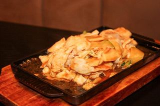 A109. Pollo con verdure alla piastra*