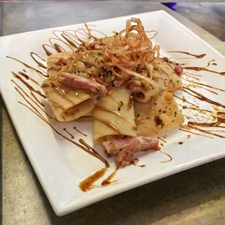 Paccheri al tonno fresco con porri e pistacchi