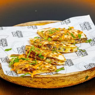 Quesadilha de Pollo