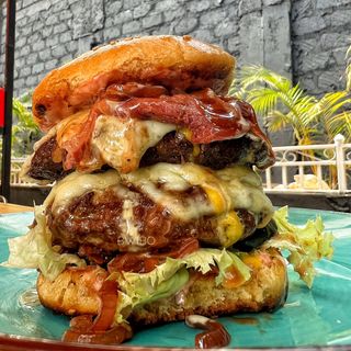 Double Feast Beef Burger