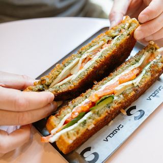 Sándwich mediterráneo