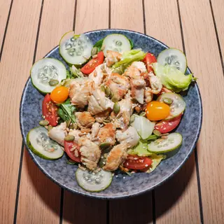 Funky pollo salata
