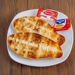 Tosta De Mantequilla Y Mermelada