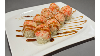 Pieczona rolka z łososiem