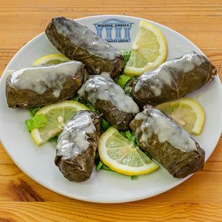 Dolmades I tradizionali involtini greci