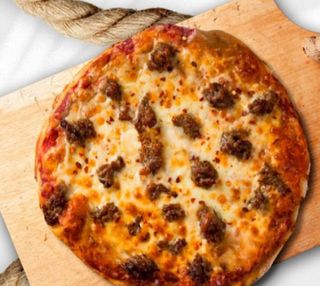 Pizza A La Boloñesa (Mediana)