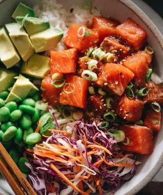 Poke Bowl de Salmón 