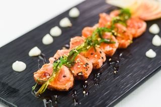 119. Tataki Sake - 7 pz