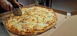 Pizza Mega Cheesy Ø32cm (1-2 persoane)