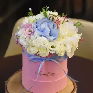 Flowerbox różowy z hortensją