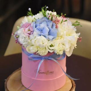 Flowerbox różowy z hortensją