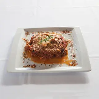 Berenjena parmigiana rellena de ternera (Especialidad)