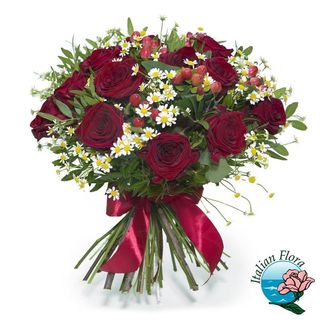 Bouquet con margherite e rose rosse