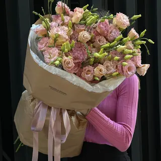 15 гілочок Еустоми 