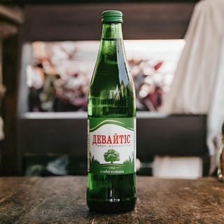 Вода мінеральна 