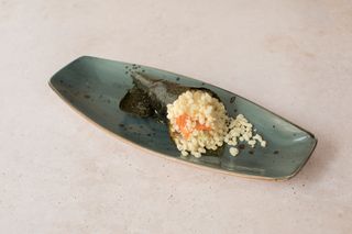 Temaki de salmón