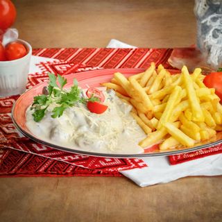 საქონლის სუკი სოკოს და პარმეზანის სოუსით