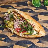 Pita cu carne de vită doner