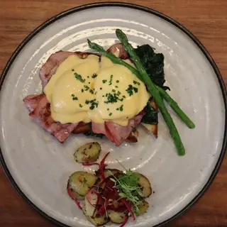 Black benedict