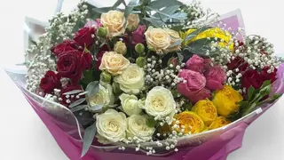 სპრეი ვარდების თაიგული