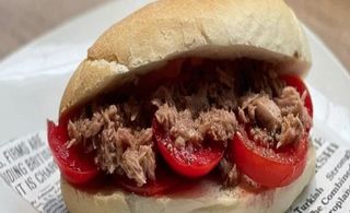 Panino tonno e pomodoro