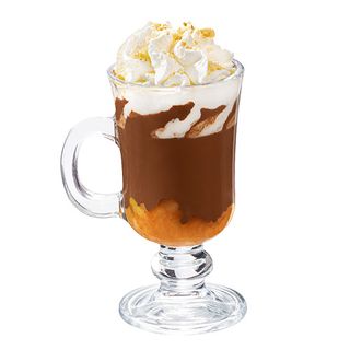 Czekolada mleczna z gruszkami na miodzie, bitą śmietaną i kruszonką