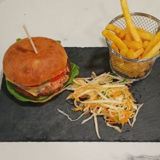 Հավի բուրգեր բոքս