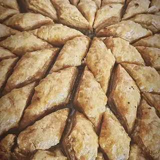 Baklawa orzechowa
