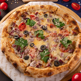 Пицца "С сочной говядиной"