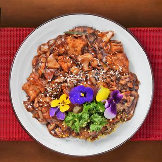 Filet oslića sa šampinjonima I povrćem