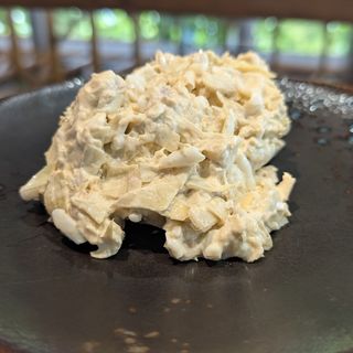 Ensaladilla De Alcachofas Y Atún