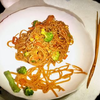 Massa de Arroz com Legumes